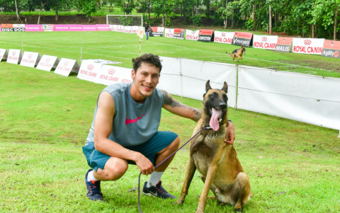 Wilmer Aldair y Milky.