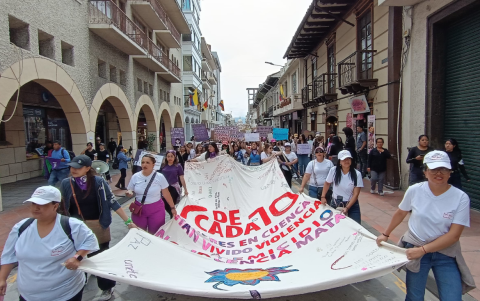 Colectivas feministas convocan a la marcha por el Día Internacional de la Mujer en Cuenca.