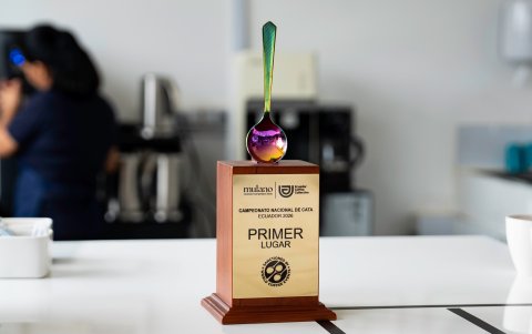 El trofeo por ser campeón nacional de cata 2026.