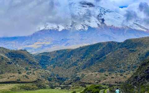 El Parque Nacional Cotopaxi ofrece varias alternativas para el ciclismo recreativo.