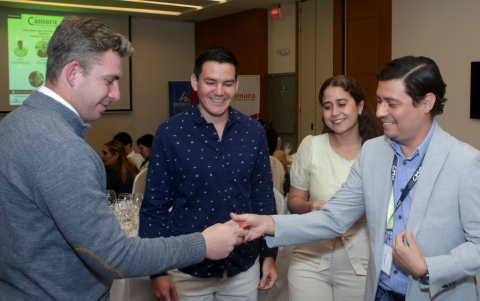 Héctor Moreno, Stefano Espinosa, Stefany Gilces y José Castro.