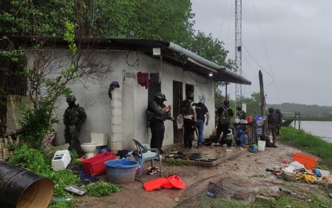 La estructura operaba con roles definidos para transporte, custodia y distribución de sustancias ilícitas.