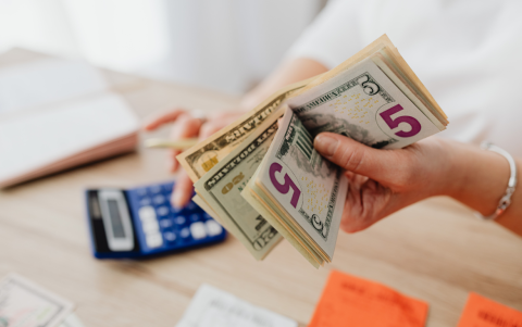 Emprendimientos. Los créditos buscan financiar negocios y actividades productivas lideradas por mujeres.