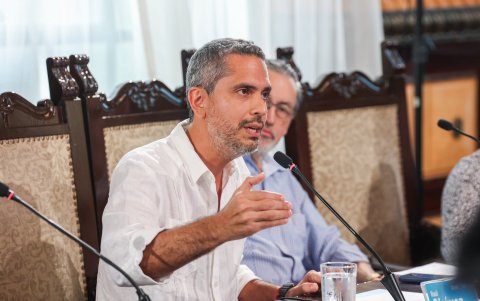 Raúl Chávez saltó a la esfera política como concejal de Guayaquil.