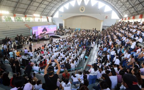 El Crédito Violeta ha beneficiado a 15.303 mujeres en la Costa y Galápagos.