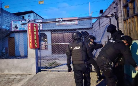 Durante el operativo se levantaron indicios relevantes que serán incorporados a la investigación.