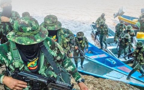 En Napo hay terror a causa de las amenazas de parte de los Comandos de Frontera. Las Fuerzas Armadas del Ecuador ejecutan operativos.