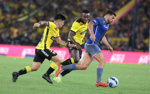 Barcelona le ganó las dos veces a Emelec en la LigaPro 2025.