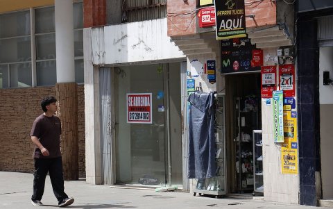 Locales comerciales cerrados y en arriendo se observan en calles de Ipiales