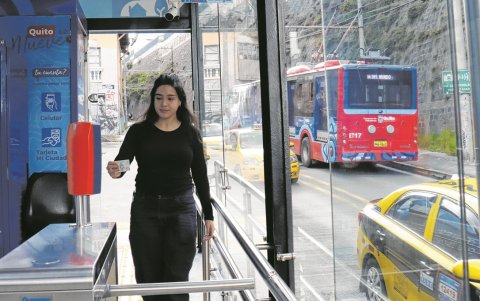 Los pasajes en Trole, Ecovía y Metro se cancelarán con tarjeta.