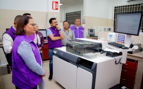 La falta de un catastro nacional de inventario en el sistema de salud evidencia problemas de gestión, control y planificación en hospitales de Ecuador.