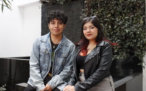 El primer tema de los músicos, titulado Contratiempo, tuvo gran acogida en redes sociales y plataformas.