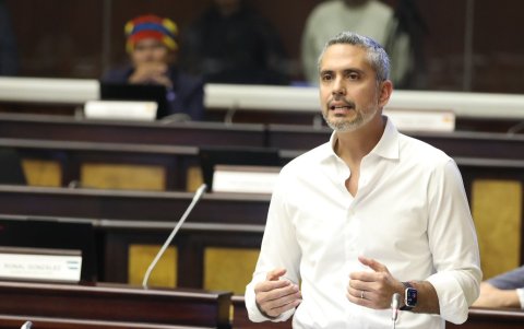 En la audiencia de vinculación de este 27 de marzo, el juez decidirá si vincula al asambleísta Raúl Chávez al caso Goleada y dicta prisión preventiva en su contra.