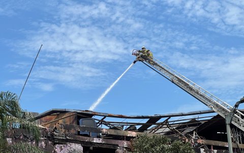 El informe técnico advierte que cualquier vibración podría agravar el daño estructural existente en el edificio Multicomercio.