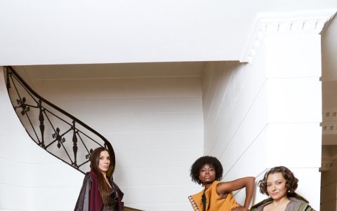 Kiruba posa en el hotel Dann Carlton de Quito