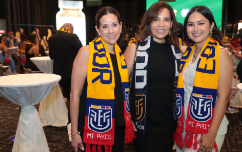 María José Larrea, Sylvia Saltos y Noemí Ortiz.