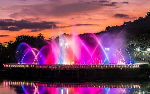 Así lucía la Fuente Monumental en todo su esplendor, en 2017, cuando era un atractivo turístico en funcionamiento.