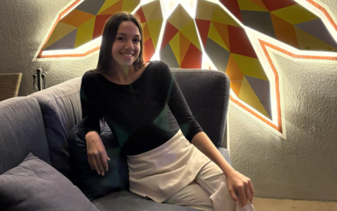 Camila Urrestra comenzó con la organización de ferias a sus 17 años.