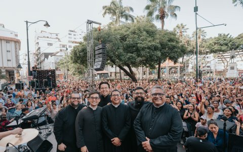 Sus conciertos no solo se llenan sino que son virales en redes sociales.