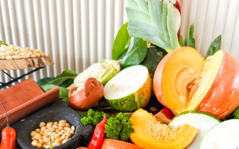 En el Wyndham Quito Airport, la fanesca incorpora pepa de zambo como ingrediente clave en su preparación.