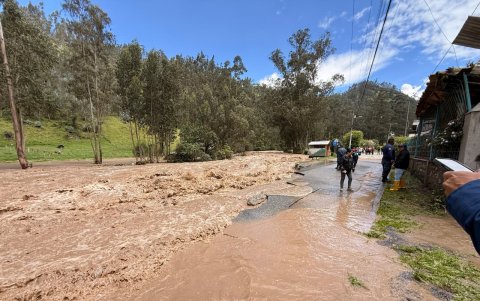 La reciente crecida del río Yanuncay ha generado criterios dividos a favor y en contra de la construcción del proyecto.