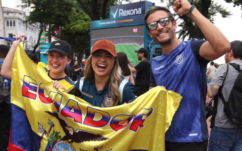 Noelia Alvarado, Doménica Rodríguez y Marcos Mondaini.