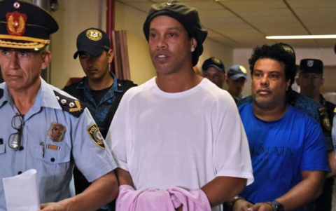 En el avance, el futbolista denomina su detención en Paraguay como 