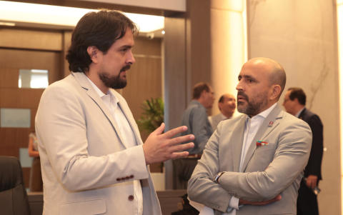 Antonio Lanata e Isidro Fierro.