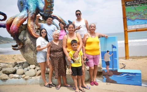 Las familias visitaron playas como la de Liguiqui, en la zona rural de la urbe porteña