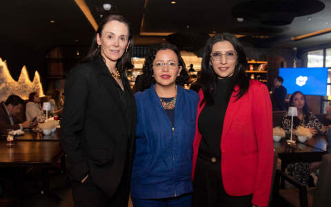 Cristina Moshenek, Ana Burbano y Bertha Sánchez.