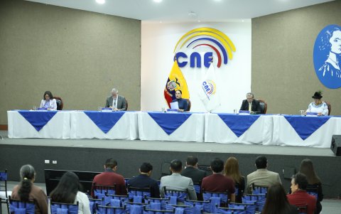 El CNE decidió adelantar las votaciones de las seccionales para noviembre de 2026.