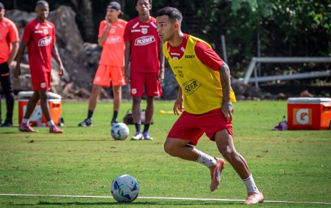 Matías Lugo volante de Barcelona SC.