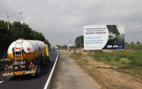 La construcción del Quinto Puente, según alegan los transportistas, ha sido esperada por años.