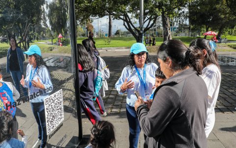 Usuarios prueban ‘¿Q+ve?’, la aplicación móvil diseñada por jóvenes para gestionar emociones y acceder a apoyo psicológico.
