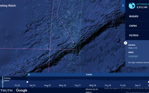 Captura del mapa que muestra la ruta interrumpida del HuaLi 18 justo en el límite de la zona económica exclusiva de Perú.