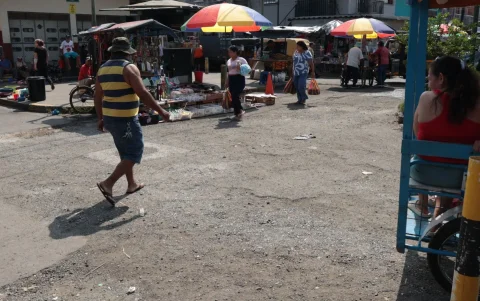Caos. Las grietas en 31 y Maracaibo hacen imposible la vida cotidiana, incluso trabajar.