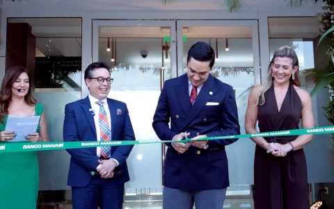 Sucre Pérez, Raúl Ernst e Iván Fernández.