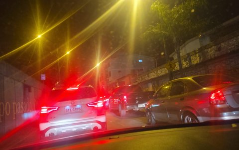 Lectores envían el reporte del tránsito desde sus vehículos, en Los Ceibos