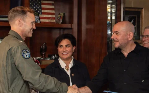 La colaboración militar busca respaldar a Quito en la lucha contra estas amenazas.