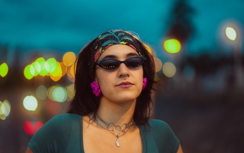 La artista quiteña presentará en El Carpazo 2026 temas de su proyecto Ravia y del disco que está trabajando con Daniel Sorzano, de Amantina.