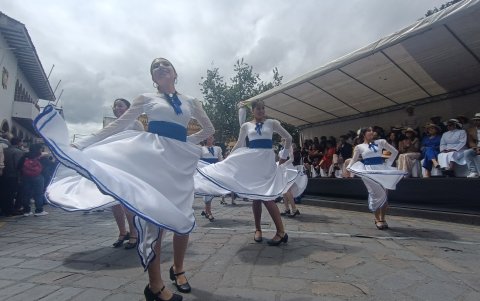 La cultura uruguaya fue parte del desfile estudiantil a cargo del Colegio Liceo Católico.