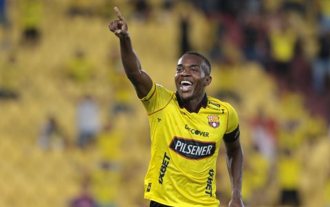 Jhonny Quiñónez hizo el gol salvador de Barcelona en el Monumental.