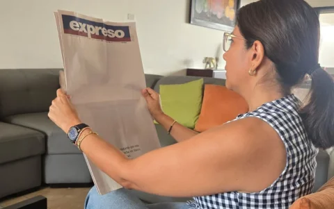 Portada en blanco de EXPRESO publicada el domingo 12 de abril de 2026 generó hoy respaldo ciudadano en X por alertas a la libertad de expresión.
