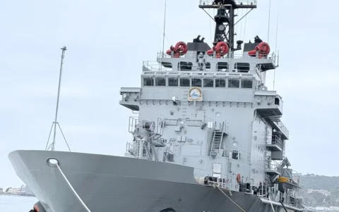 El primer buque multipropósito de la Armada fue construido en Corea y se incorporará pronto a operaciones navales.