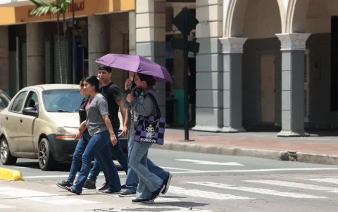 Inamhi alertó ola de calor en abril por aire seco y anticiclón que eleva temperaturas en el Litoral.
