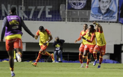 Aucas en cuarto en la LigaPro 2026.