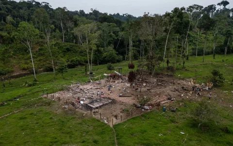 Investigaciones revelan dudas sobre inteligencia usada en ataques aéreos en Sucumbíos