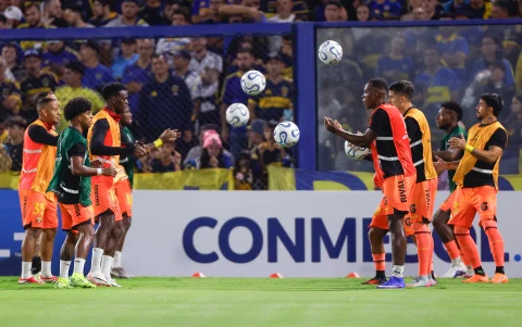 Barcelona SC durante su entrenamiento en La Bombonera.