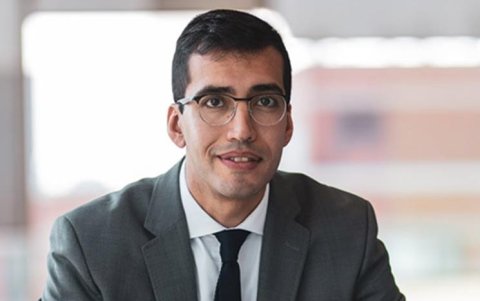 El Dr. Jorge Chahla es un reconocido cirujano ortopedista argentino.