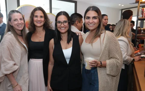 Emily Peña, Silvia Intriago, Mónica Villacís y Claudia Gómez.
